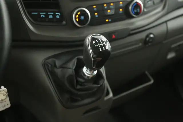 Ford Transit view 20