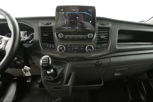 Ford Transit view 11