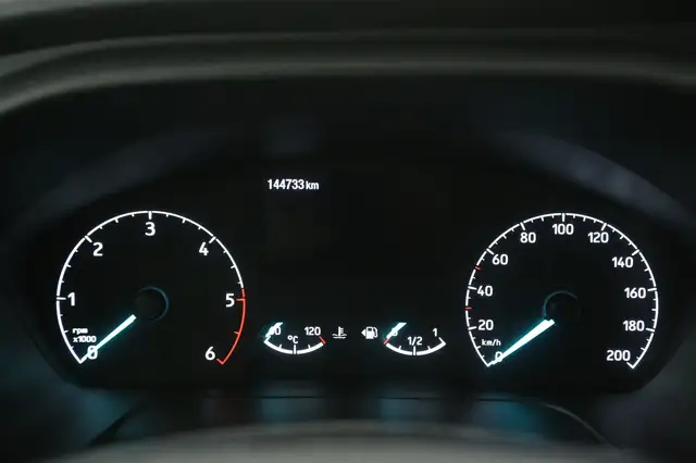 Ford Transit view 13