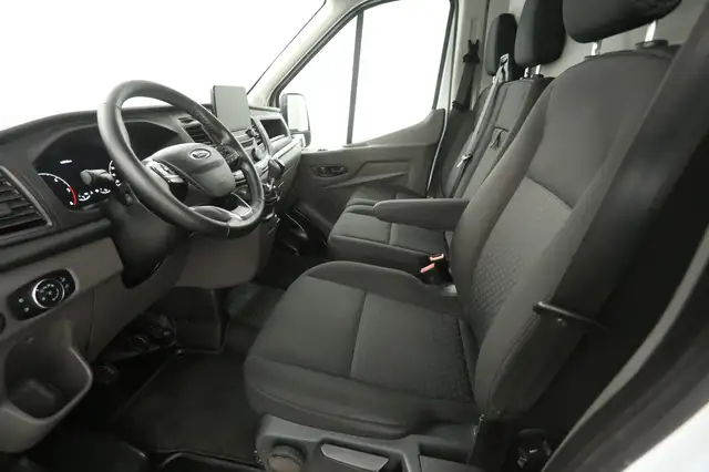 Ford Transit view 21