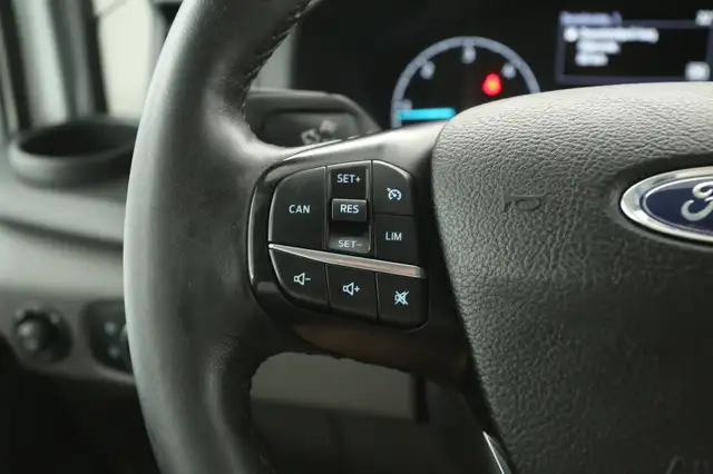 Ford Transit view 14