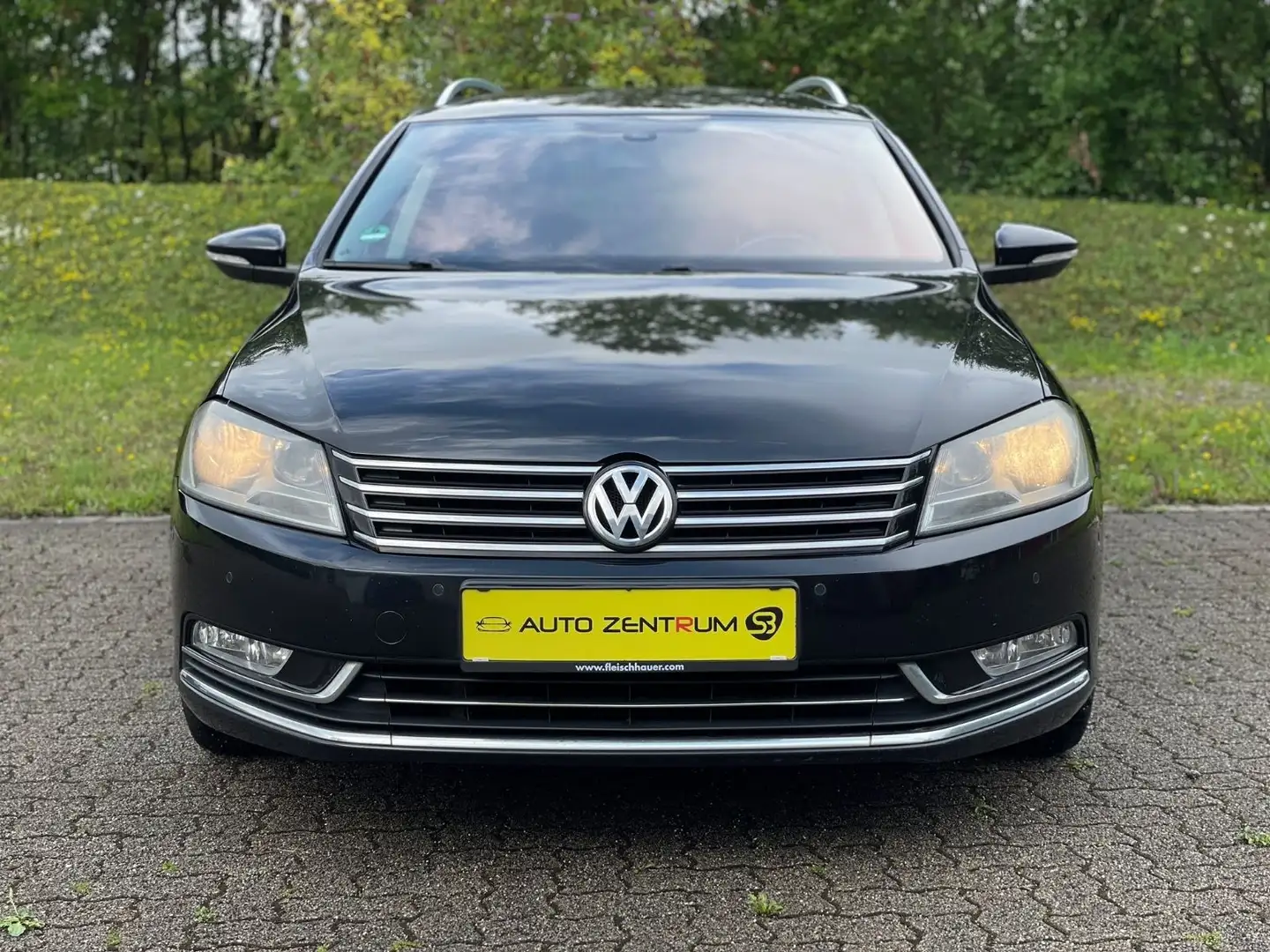 Volkswagen Passat Variant Highline BlueMotion*2.0TDI*1.HAND Schwarz - 1