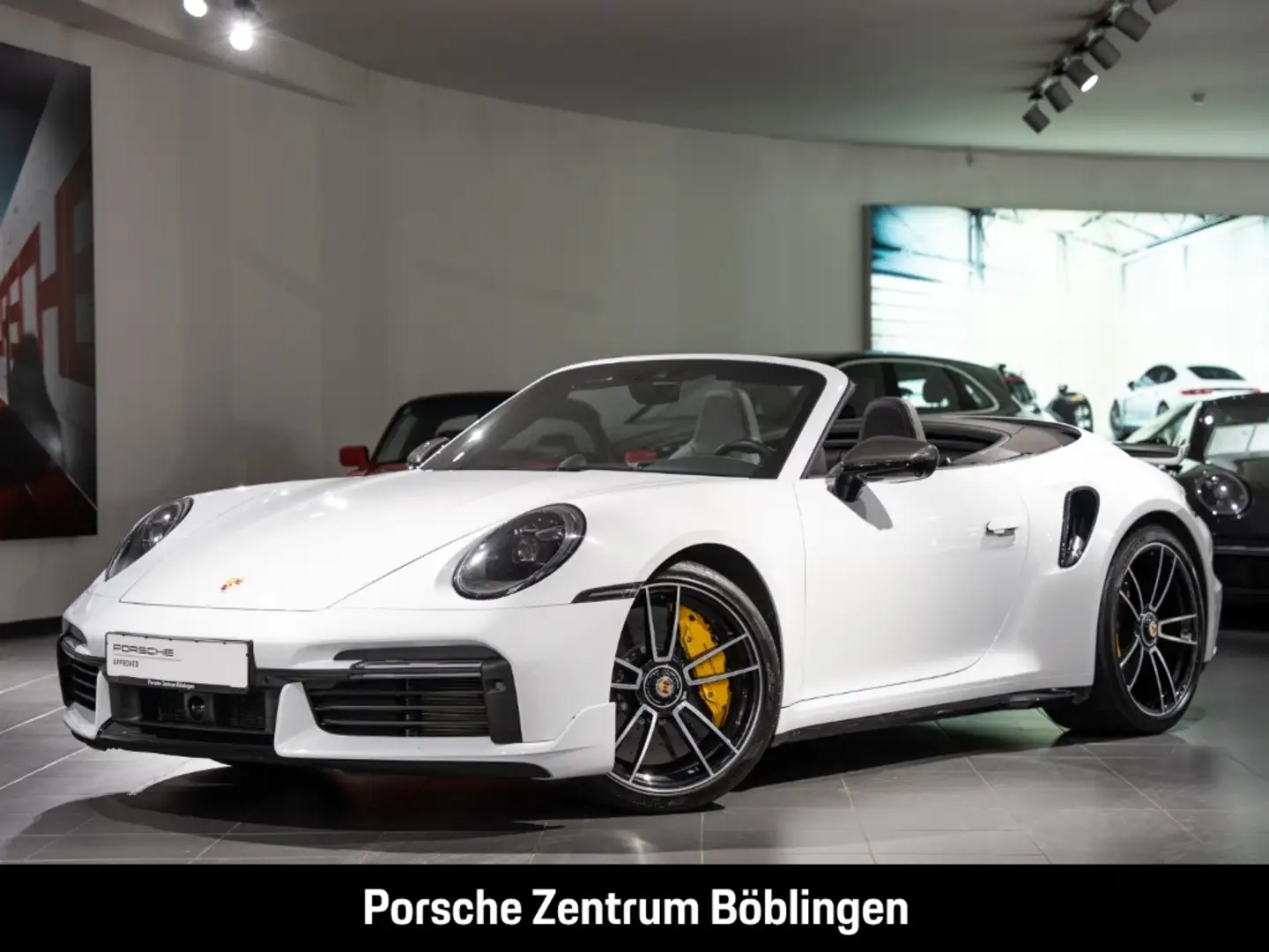 Porsche 992 911 Turbo S Cabriolet Burmester InnoDrive Weiß - 1
