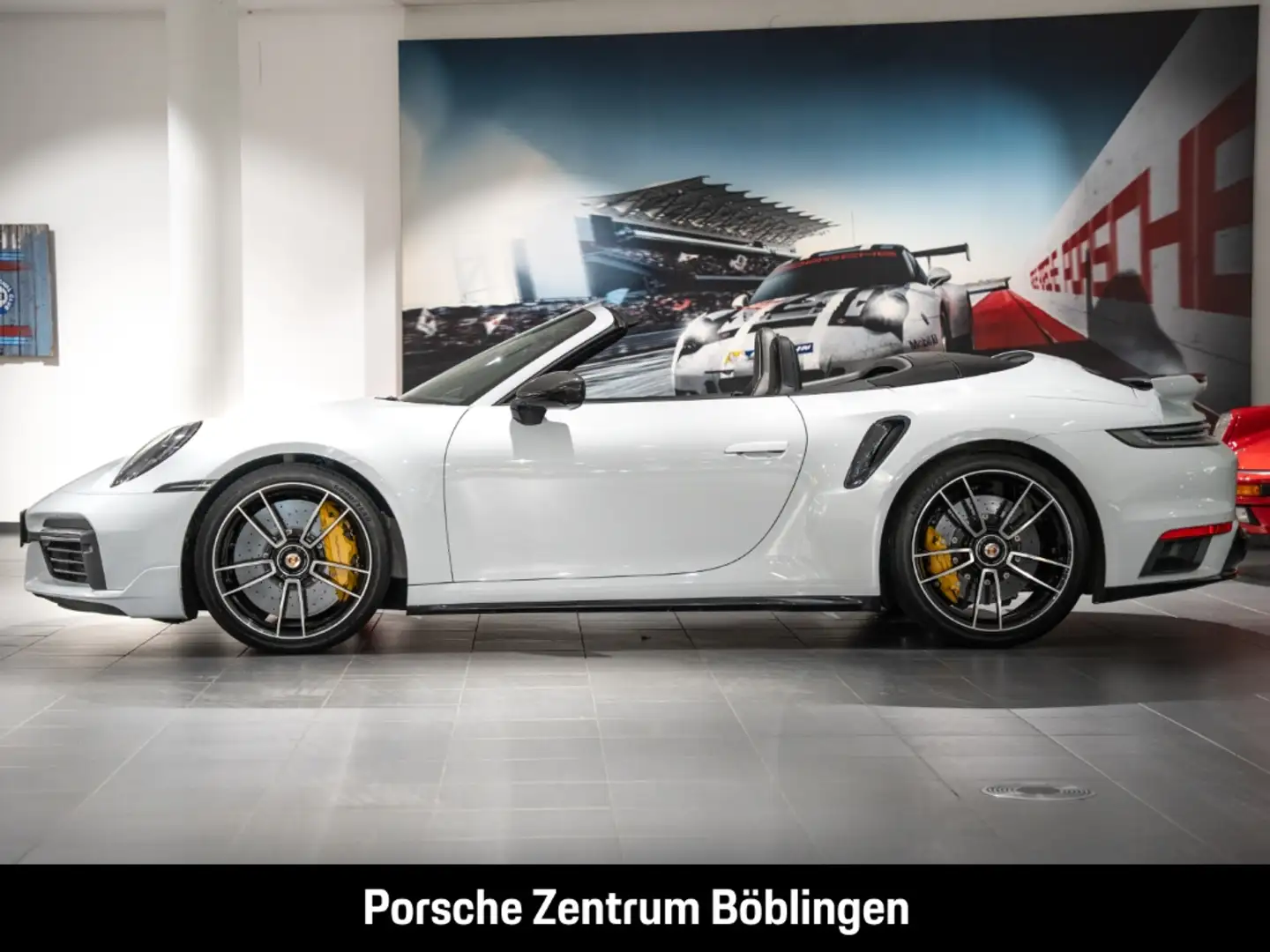 Porsche 992 911 Turbo S Cabriolet Burmester InnoDrive Weiß - 2