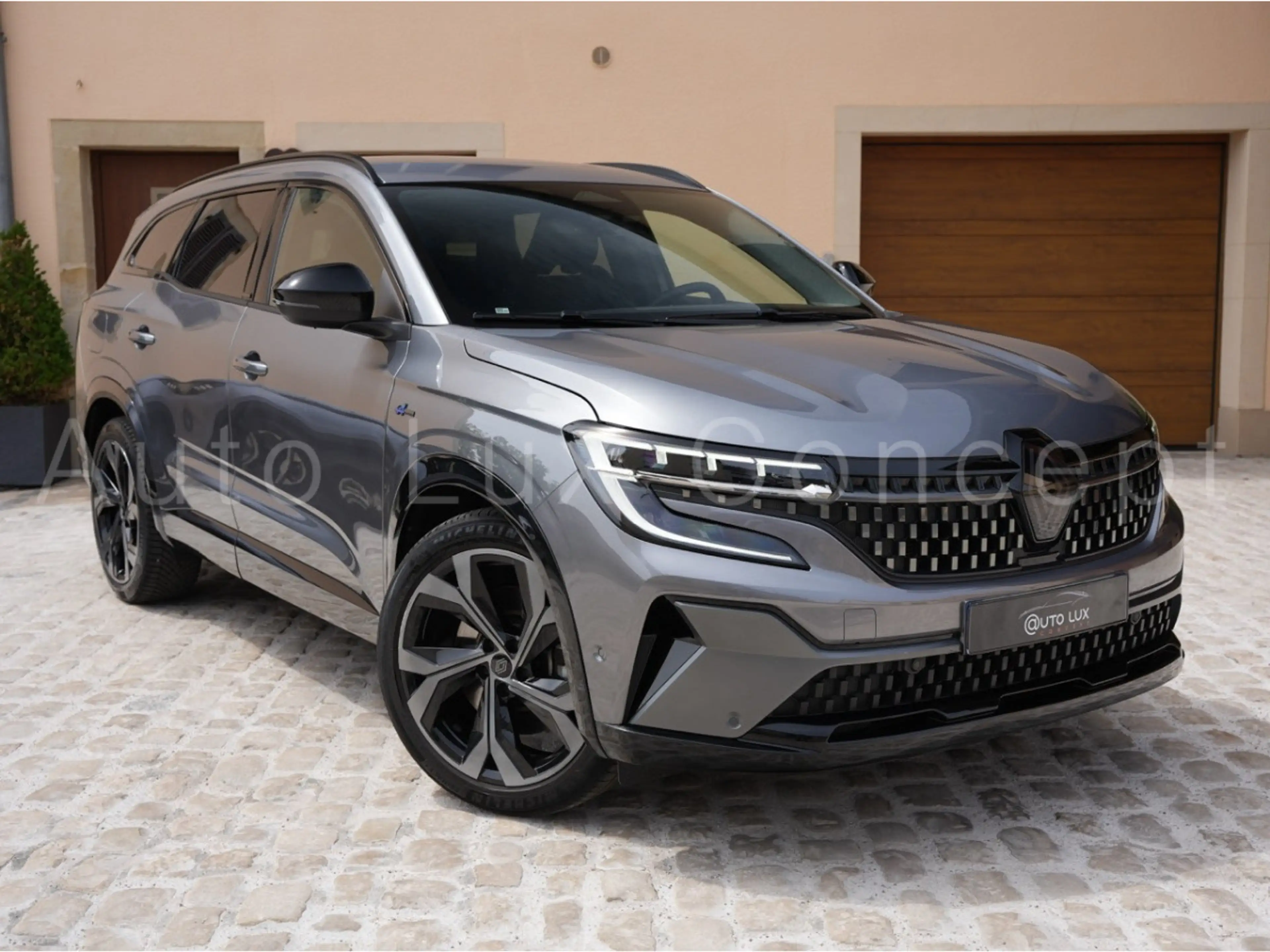 Renault Espace E-Tech Full Hybrid 200 Esprit Alpine 7-Sitzer — photo 2