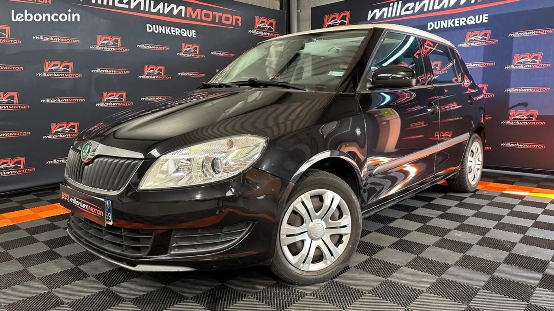 Skoda Fabia active 1.2 tsi 85 cv garantie 6 mois Noir - 1