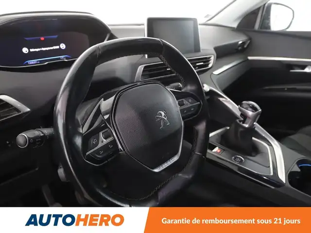 Peugeot 3008 view 11