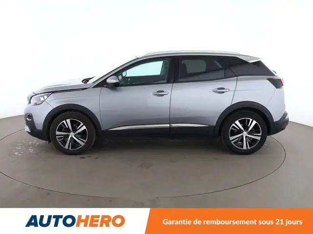 Peugeot 3008 view 3
