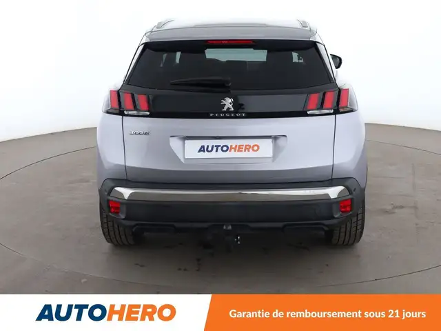 Peugeot 3008 view 5