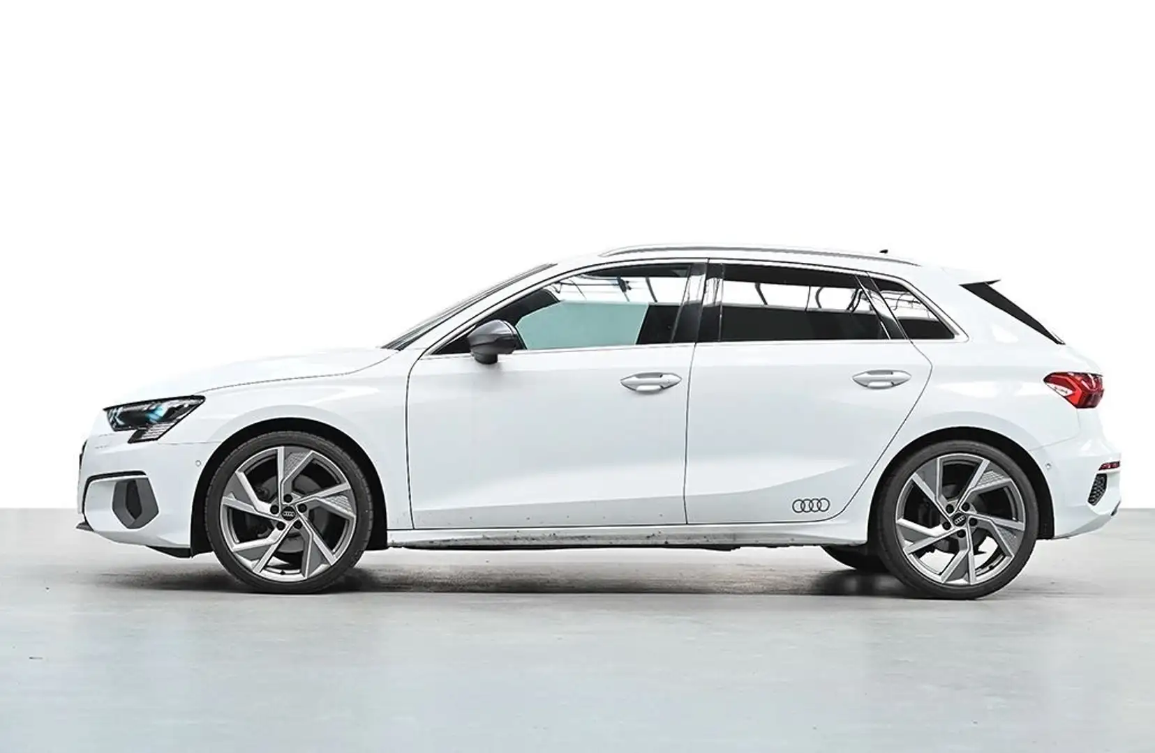 Audi A3 Sportback 35 1.5 tfsi S line *PREZZO REALE* Bianco - 2