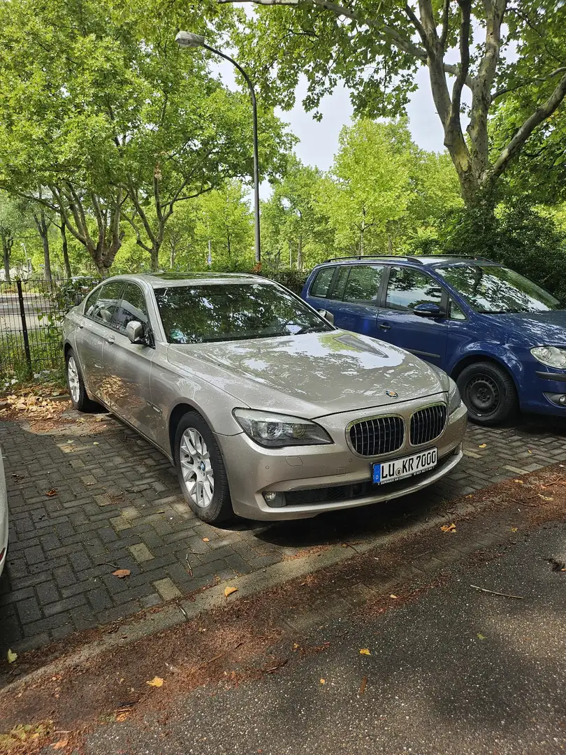 BMW 730 730d - 1