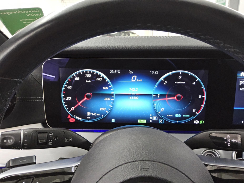 Mercedes-Benz E 220 T d AMG-Line Navi LED 360 AHK Widescreen — photo 8
