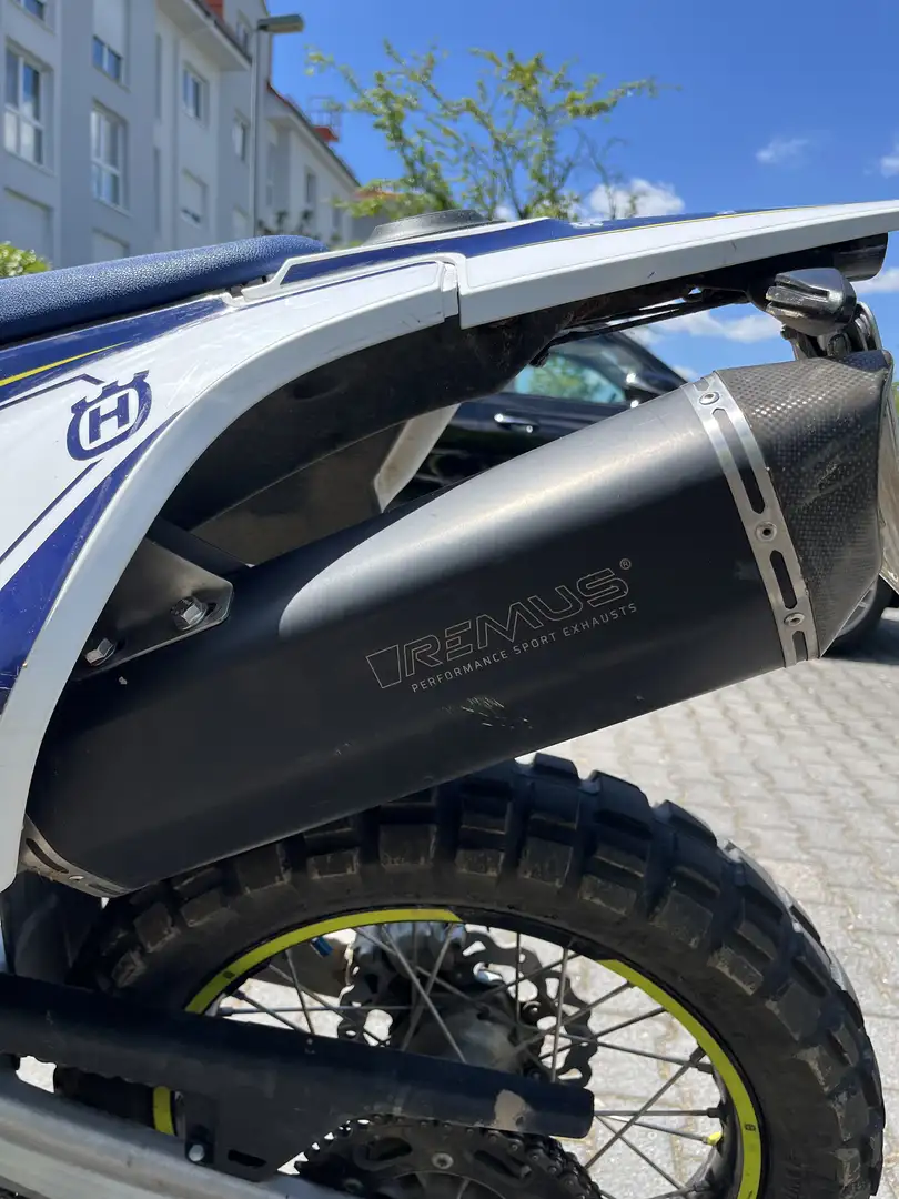 Husqvarna 701 Enduro - 1