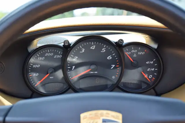 Porsche Boxster view 12