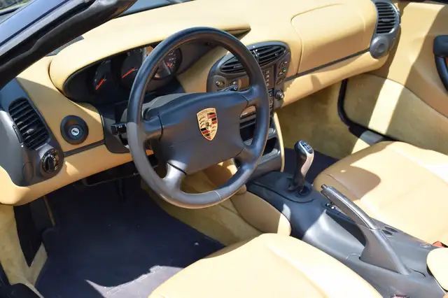 Porsche Boxster view 13