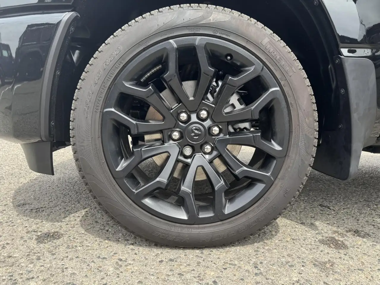 RAM 1500 снимка RAM 1500