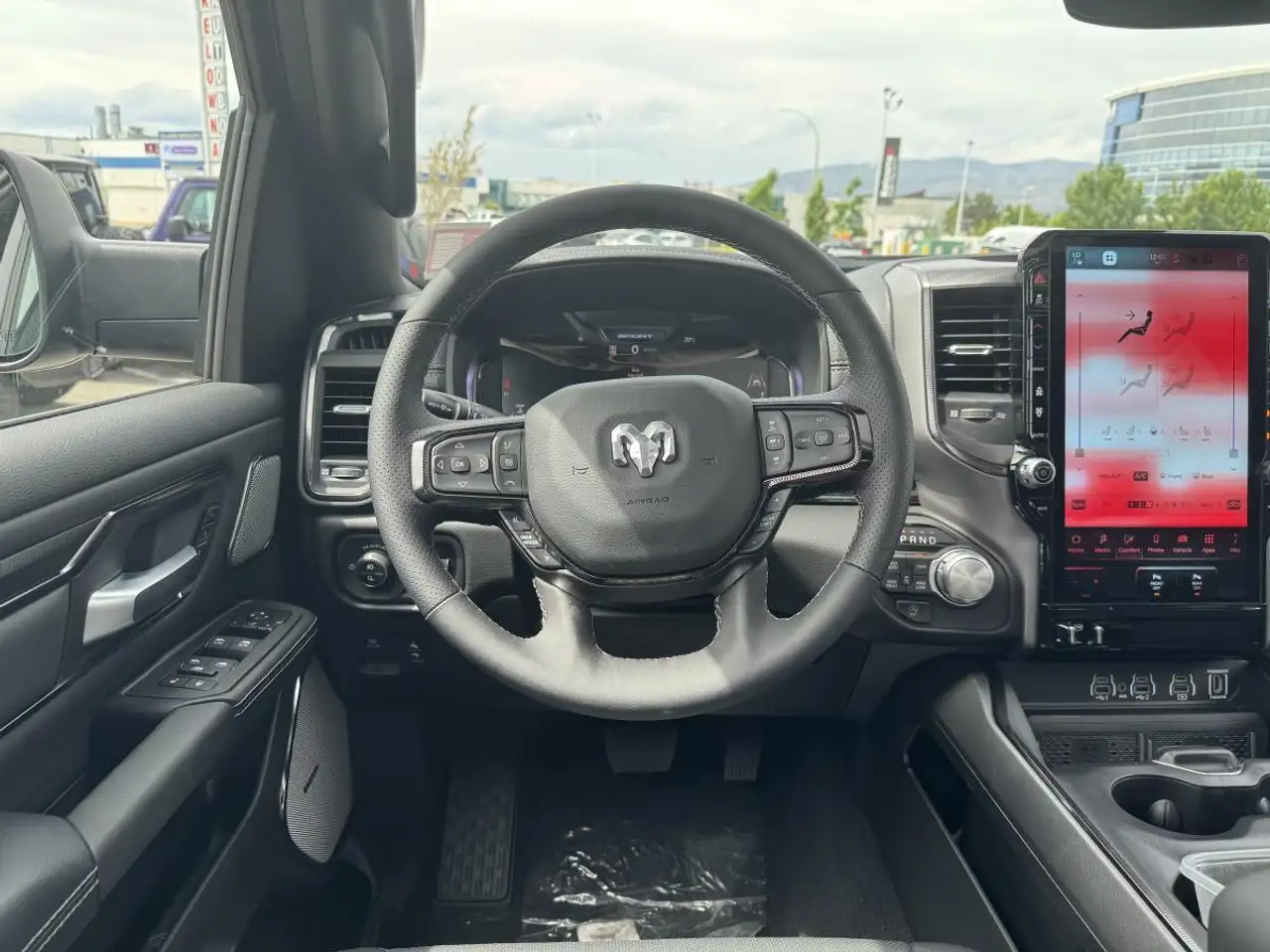 RAM 1500 снимка RAM 1500