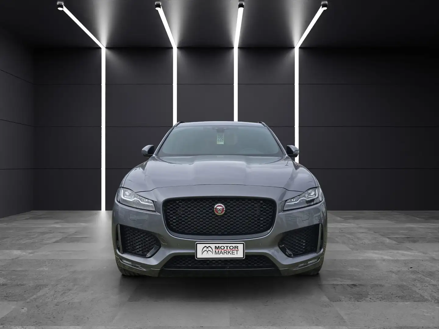 Jaguar F-Pace 2.0d i4 Chequered Flag awd 180cv auto my20 Gris - 2