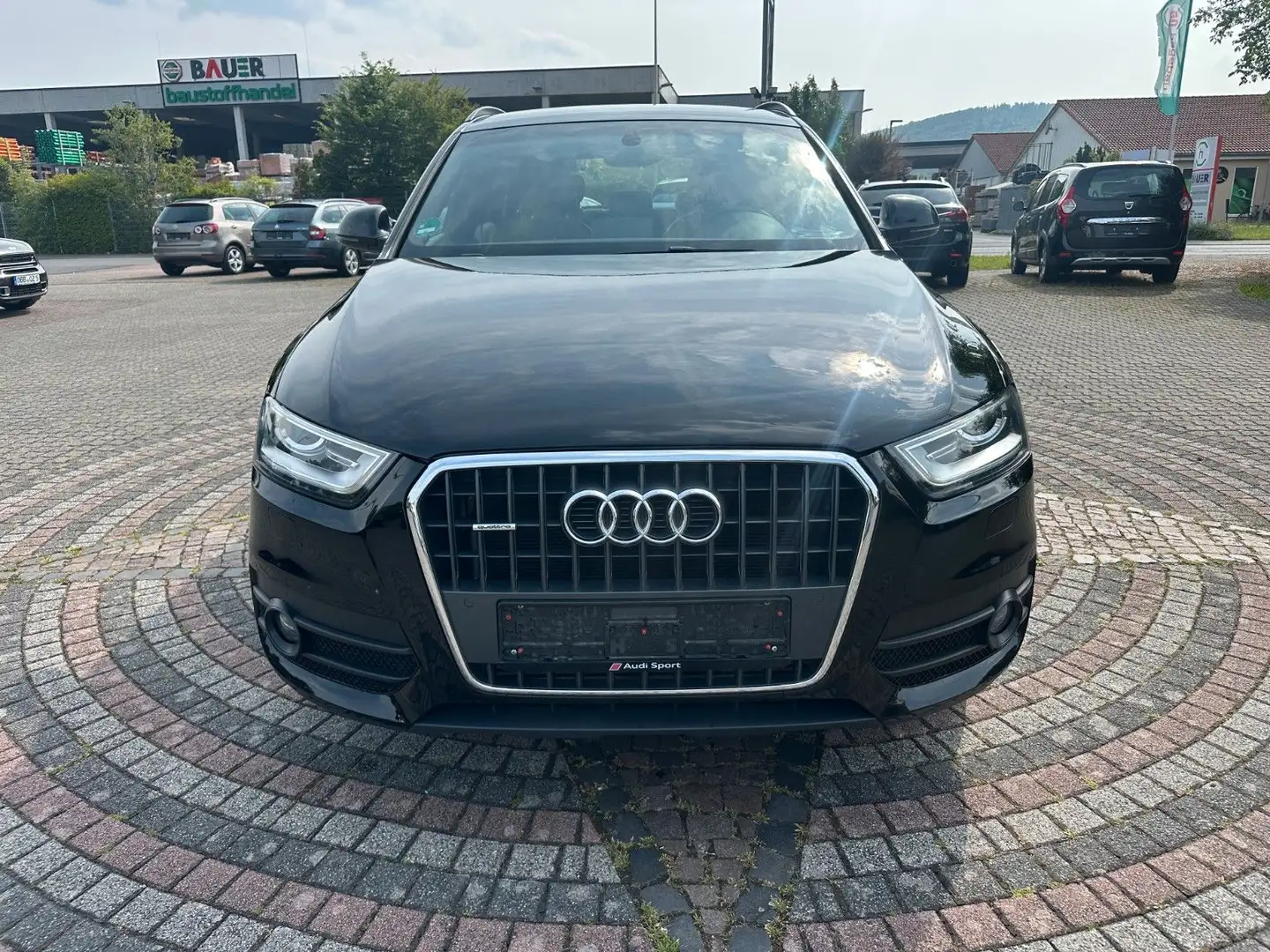 Audi Q3 2.0 TFSI quattro S-Line Teilleder,Navi,Xenon Schwarz - 2