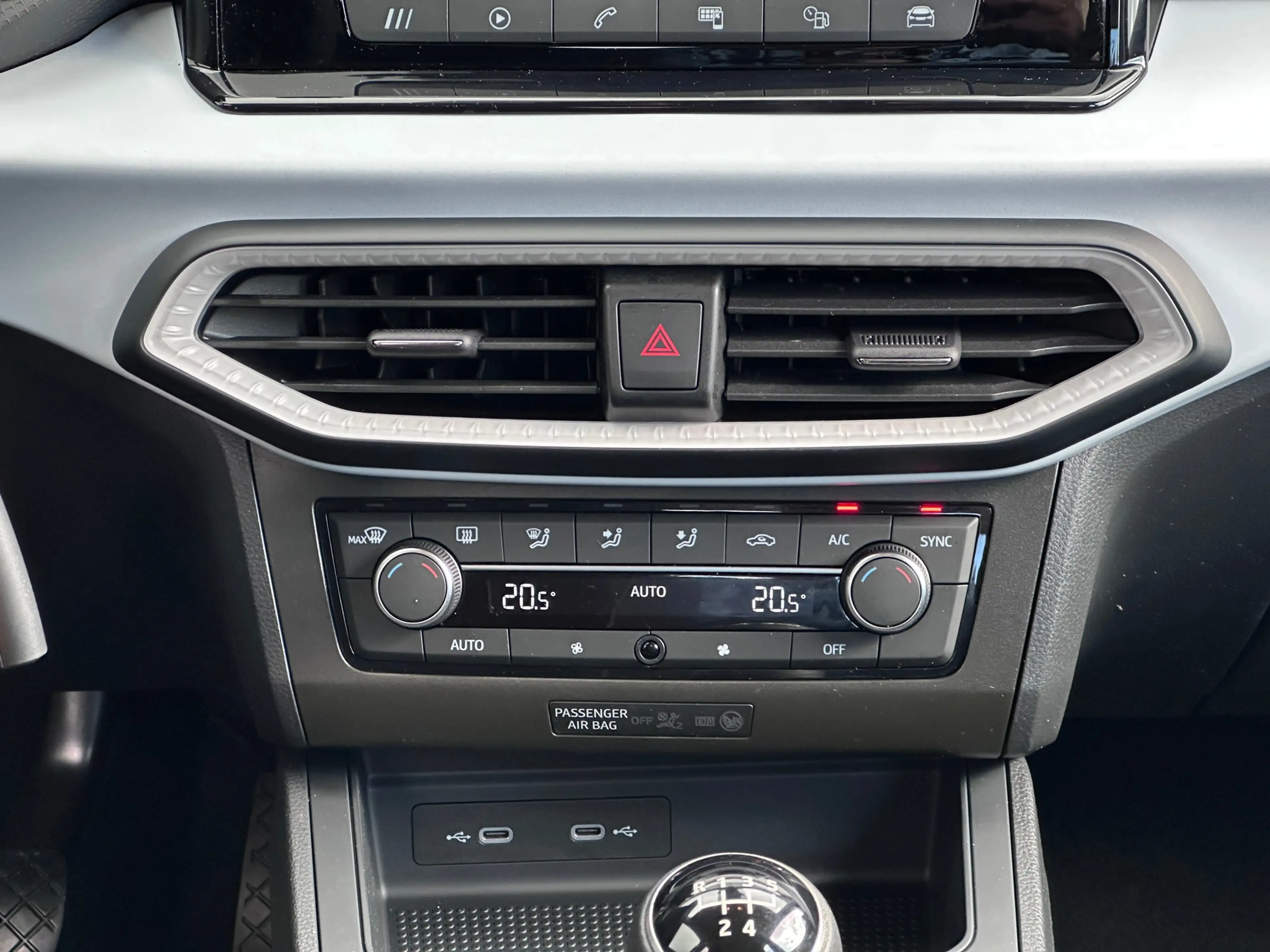 SEAT Ibiza 1.0 EcoTSI Style|Climate Control|Apple Carplay/And — photo 4