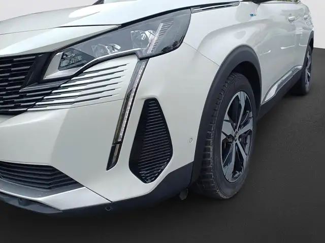 Peugeot 3008 view 10
