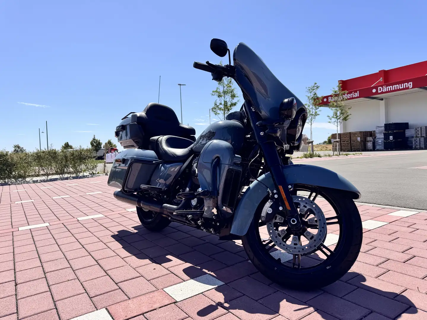 Harley-Davidson Ultra Limited 2024 nur 1100 km SharkSkin Farbe Modrá - 2