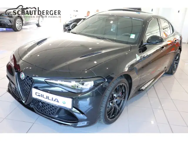 Alfa Romeo Giulia Quadrifoglio 2.9 V6 Bi-Turbo EU6e Navi Leder Digit