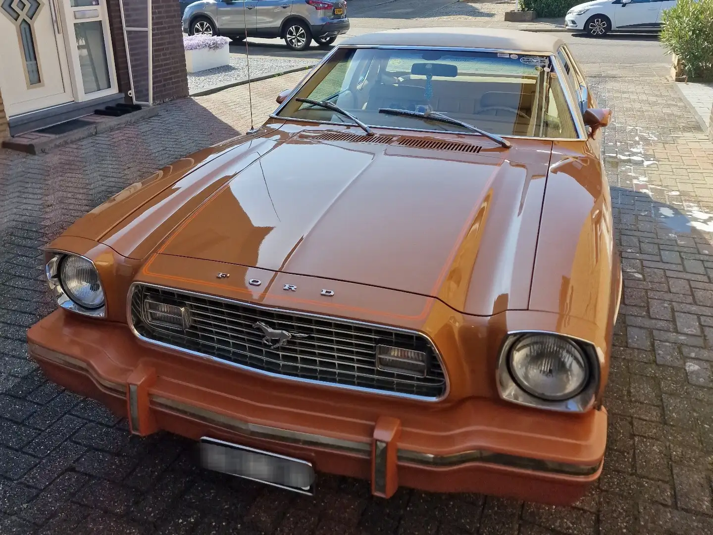 Ford Mustang II Ghia V6 2,8L Bronze - 1