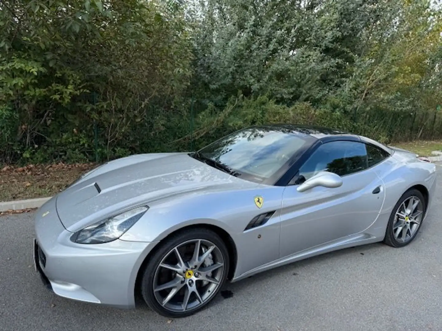 Ferrari California DCT 460cv * CARBOCERAMICI * Stříbrná - 1