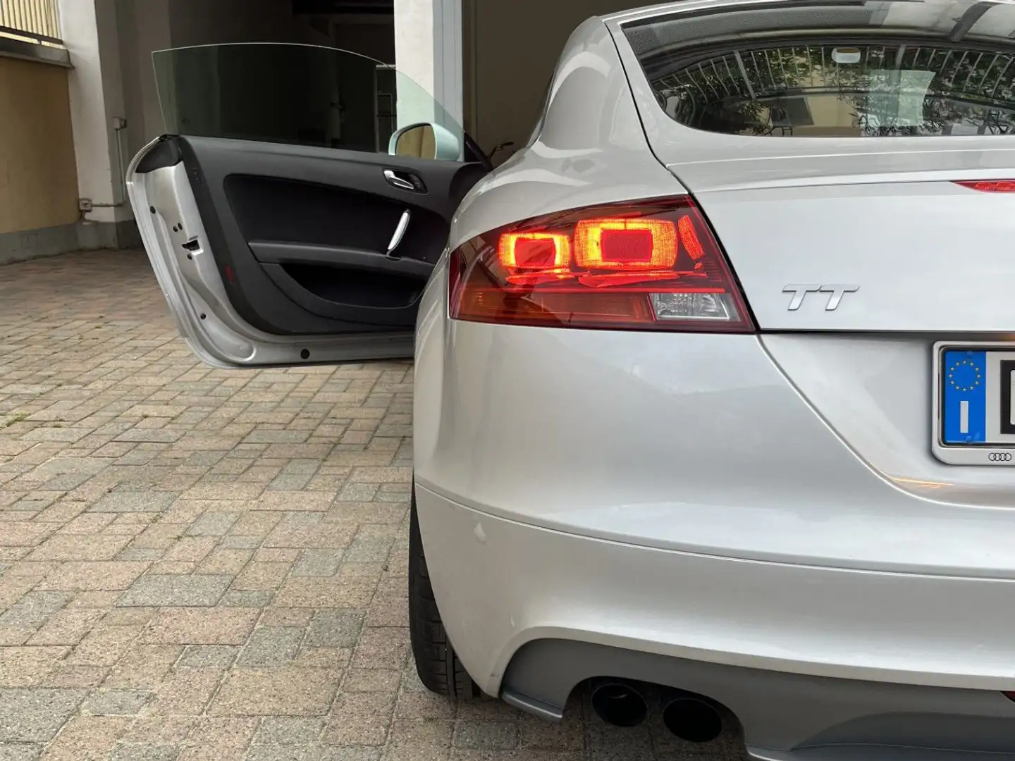 Audi TT TT II 2006 Coupe Coupe 2.0 tfsi s-tronic Argento - 2