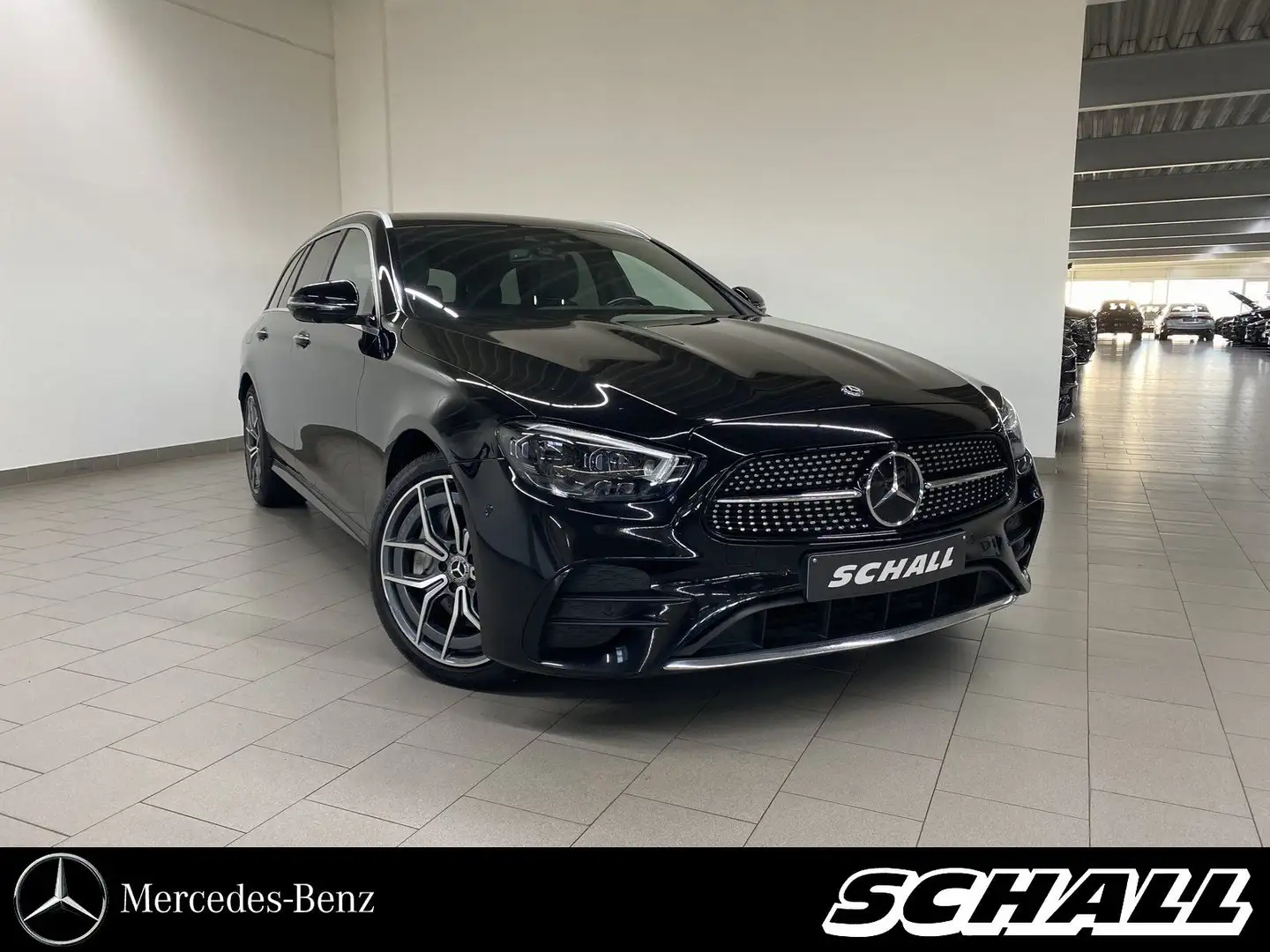Mercedes-Benz E 400 d 4M T AMG+DIST+AHK+AIR+MEMO+KEY+360°+19" Noir - 1