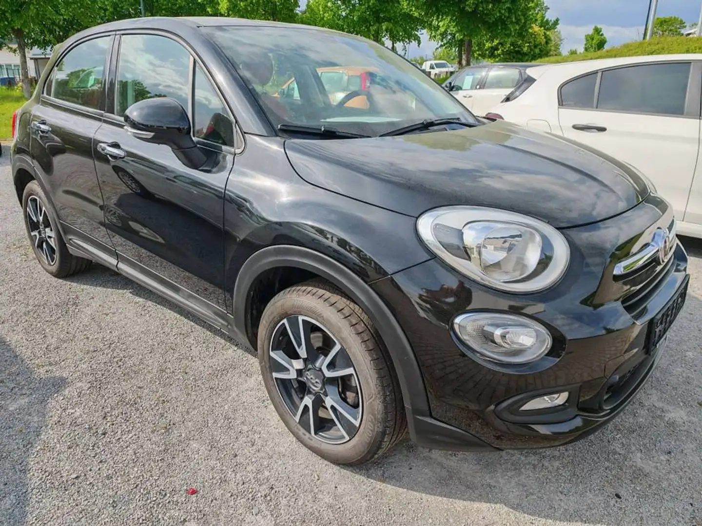 Fiat 500X City Look Pop Star1.6 E-torQ 4x2 Alu-Klima-M+S Schwarz - 1