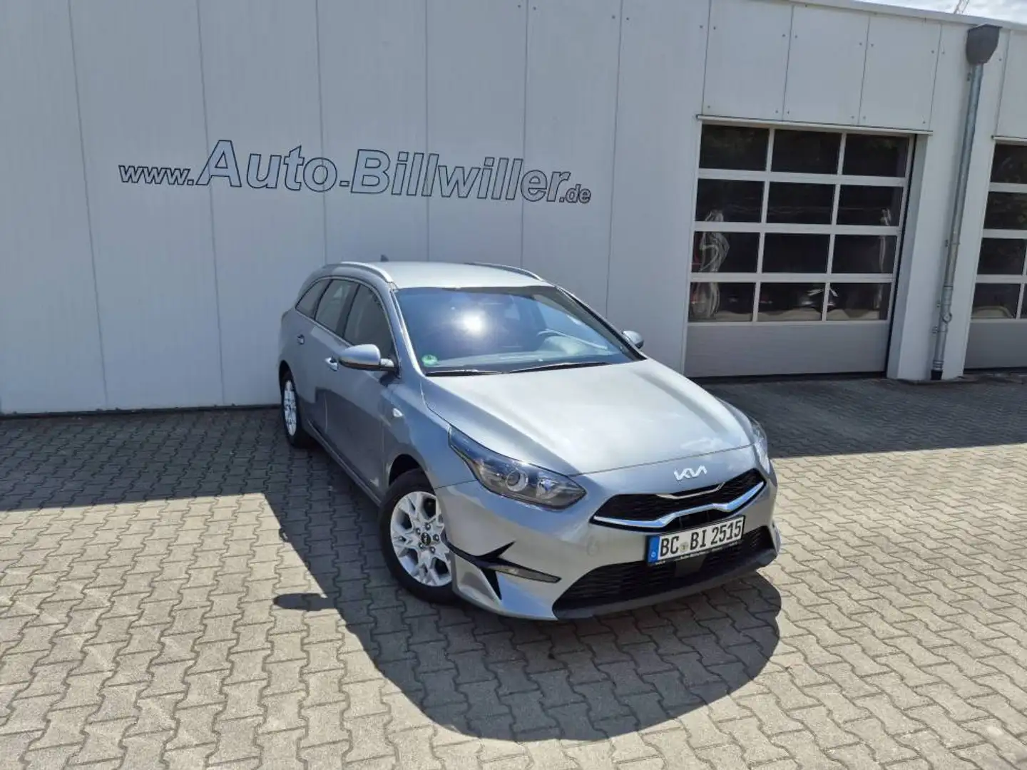 Kia Ceed / cee'd Ceed Sportswagon 1.5 T-GDI (140 PS) ISG DCT7 Visio Grau - 1