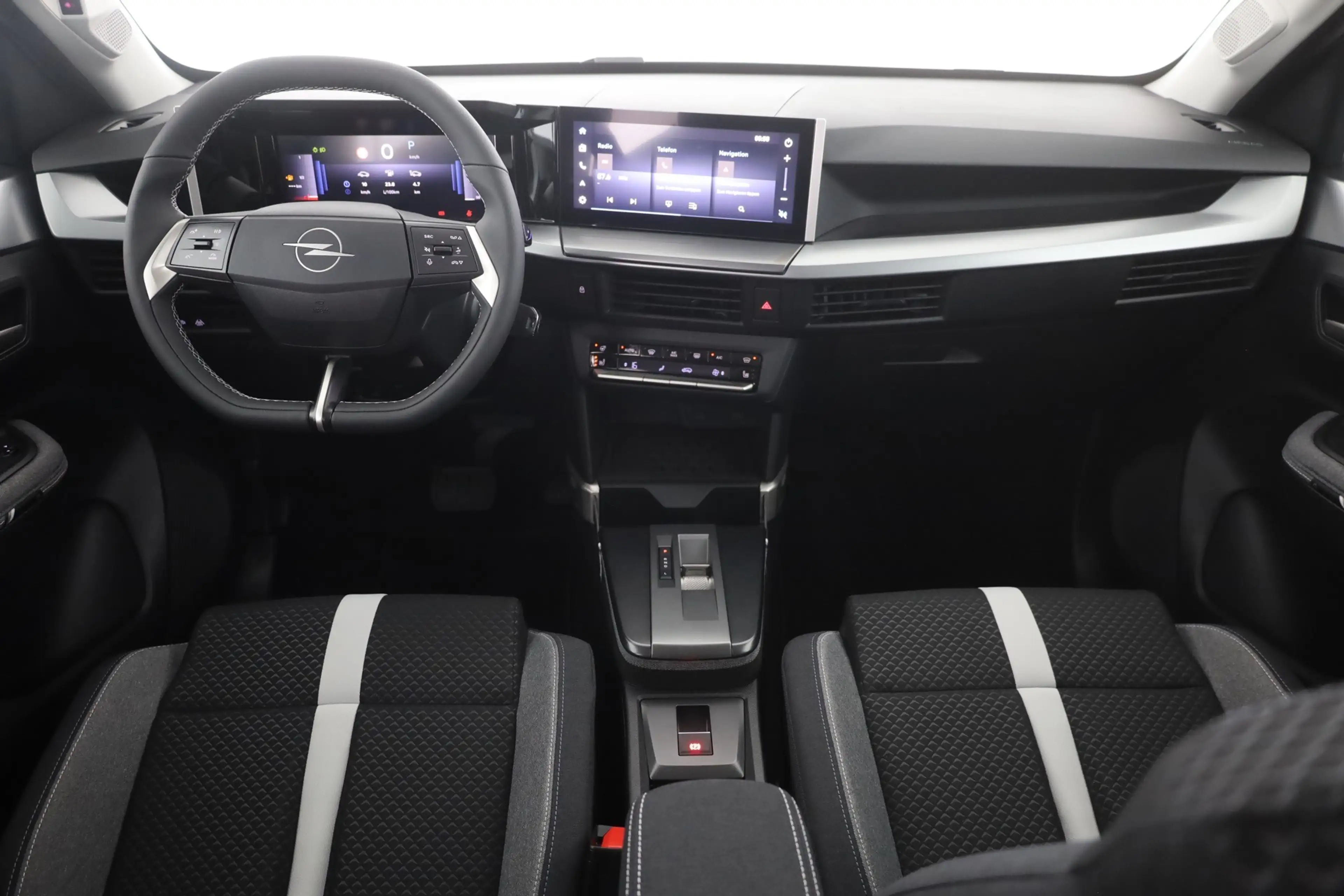 Opel Frontera 1.2 DI Turbo GS Hybrid Aut. LED Navi Kame — photo 9