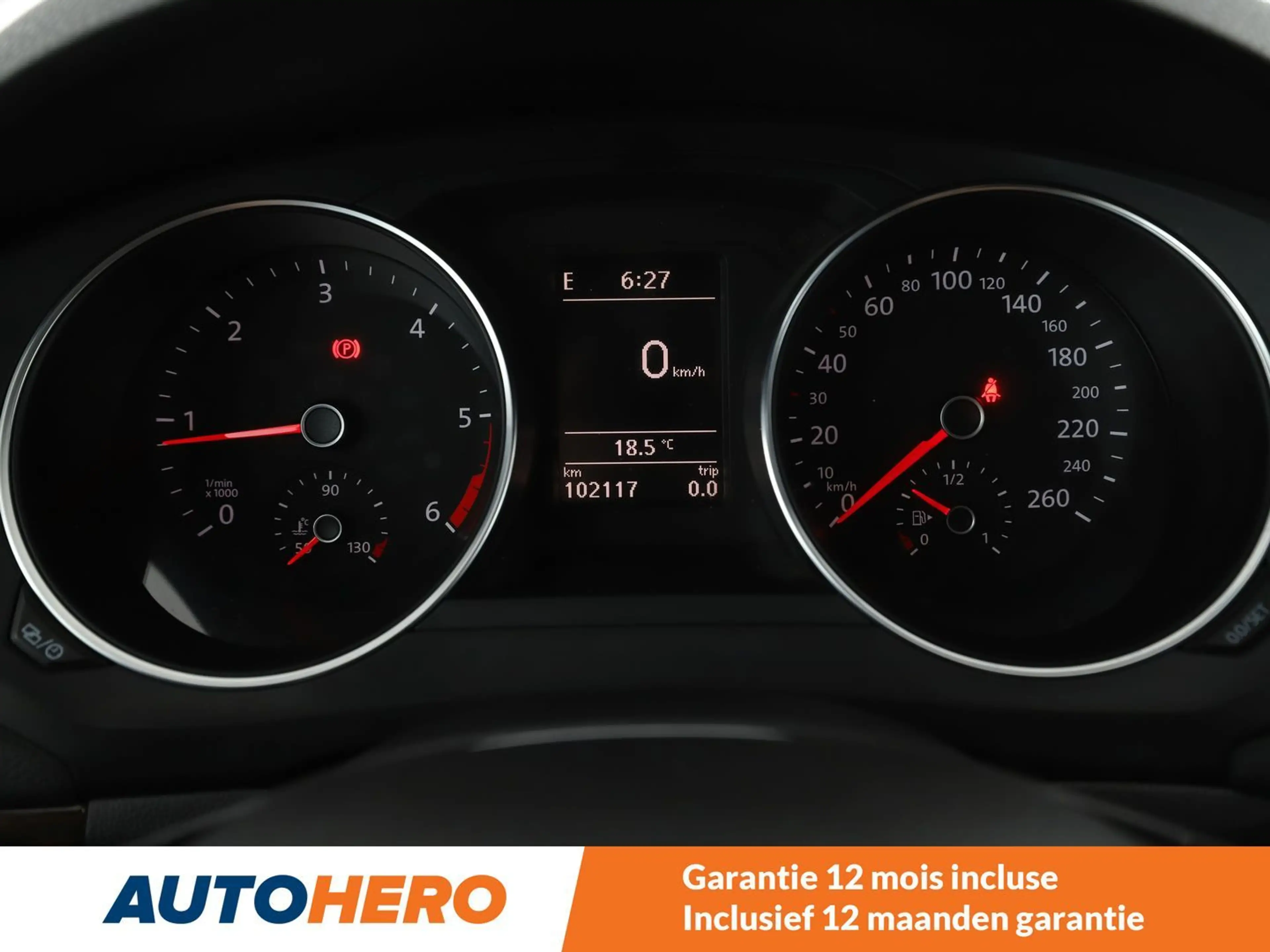 Volkswagen Jetta 2.0 TDI BlueMotion — photo 6