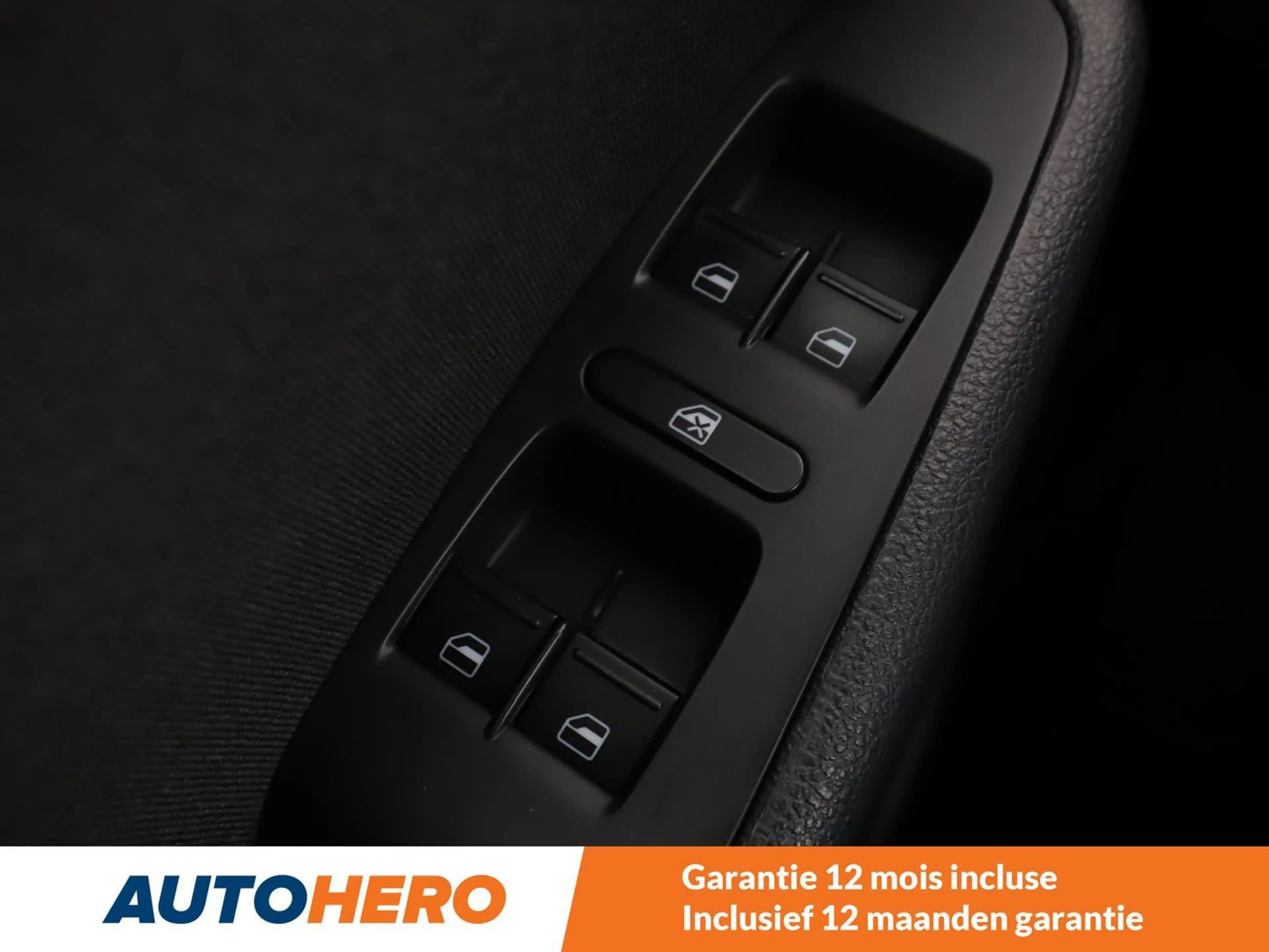 Volkswagen Jetta 2.0 TDI BlueMotion — photo 13