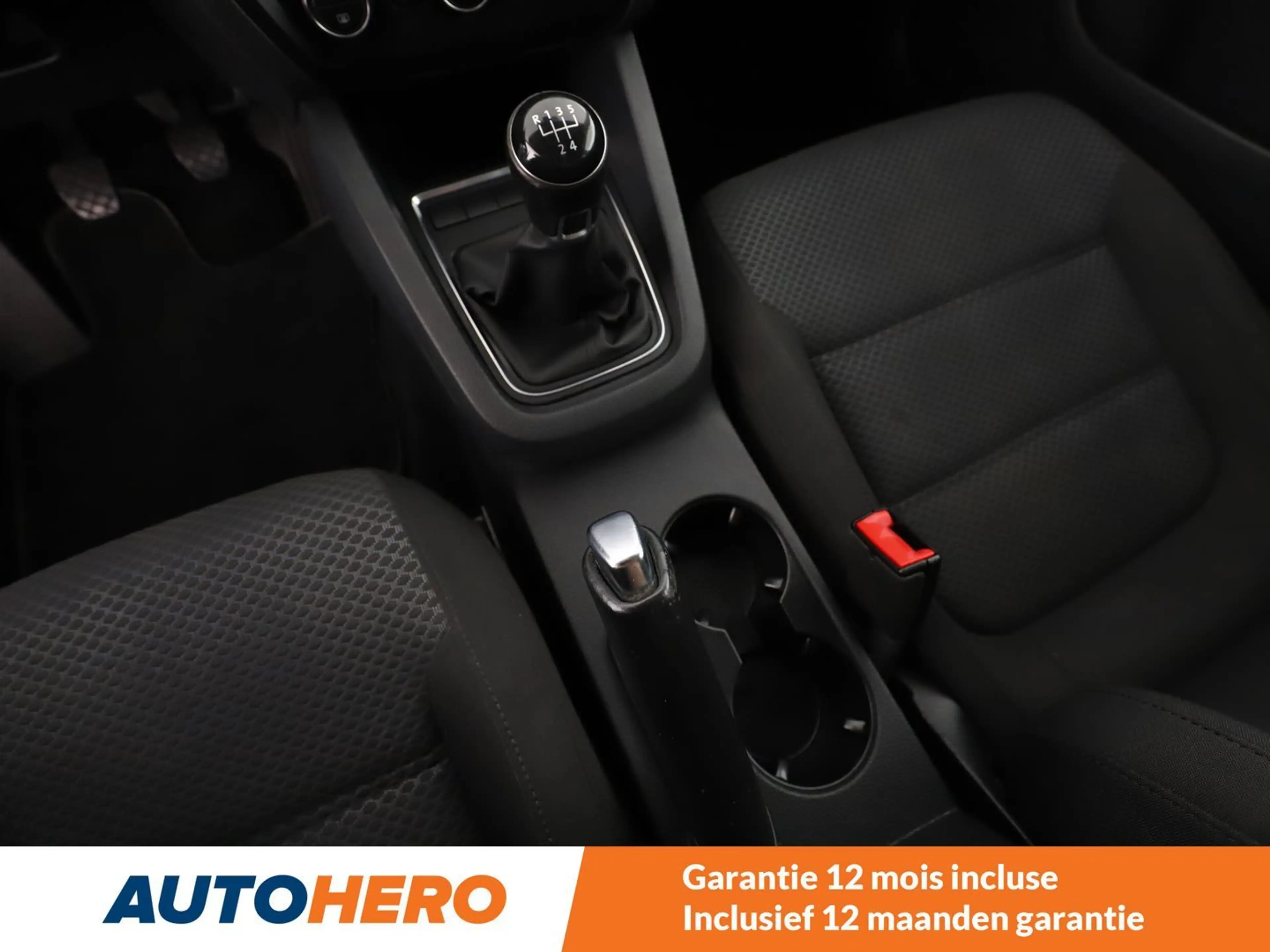 Volkswagen Jetta 2.0 TDI BlueMotion — photo 15