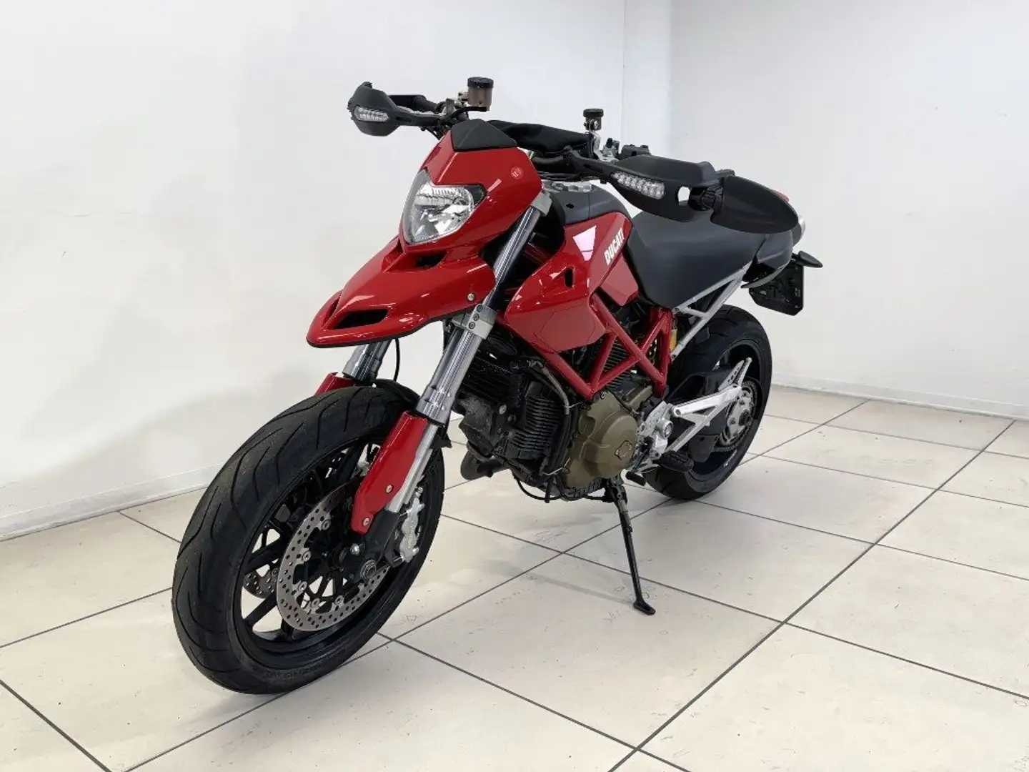 Ducati Hypermotard 1100 S Rojo - 2