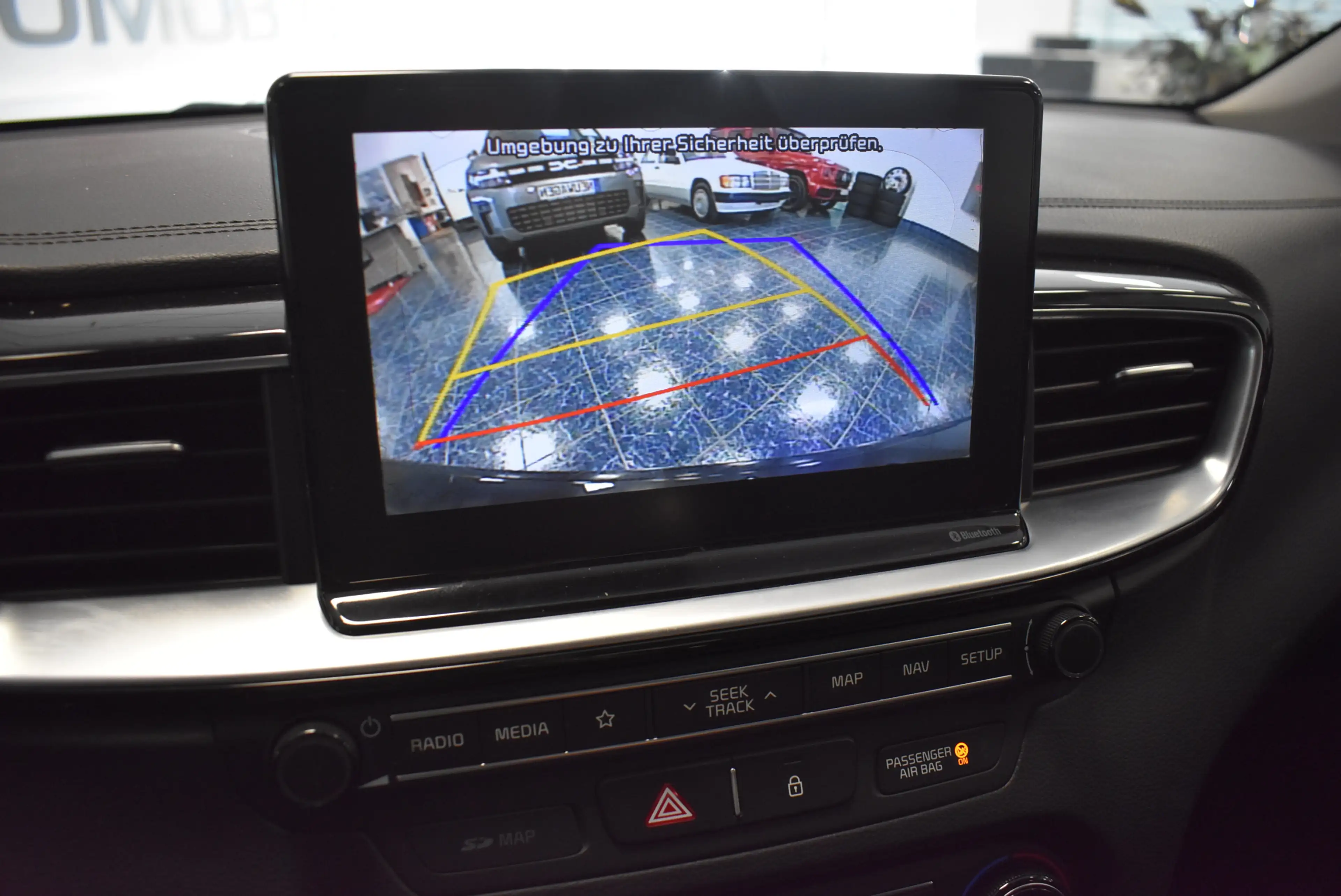 Kia Ceed / cee'd Vision 1.6 CRDI Navi Kamera Temp 1-Hand — photo 7