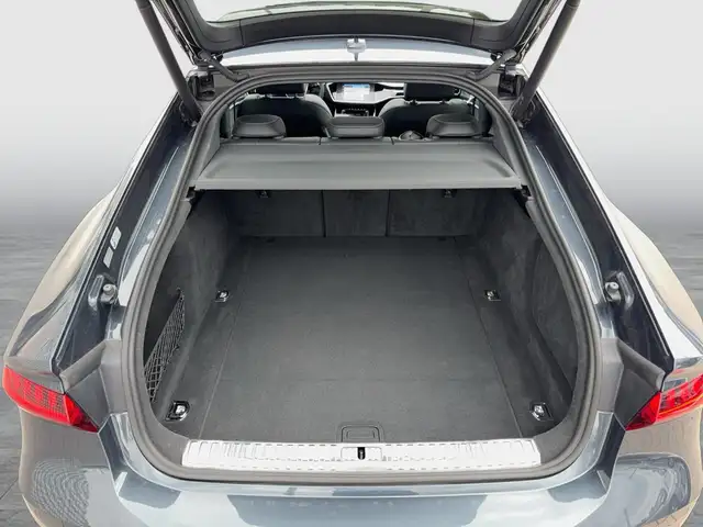 Audi A7 view 13