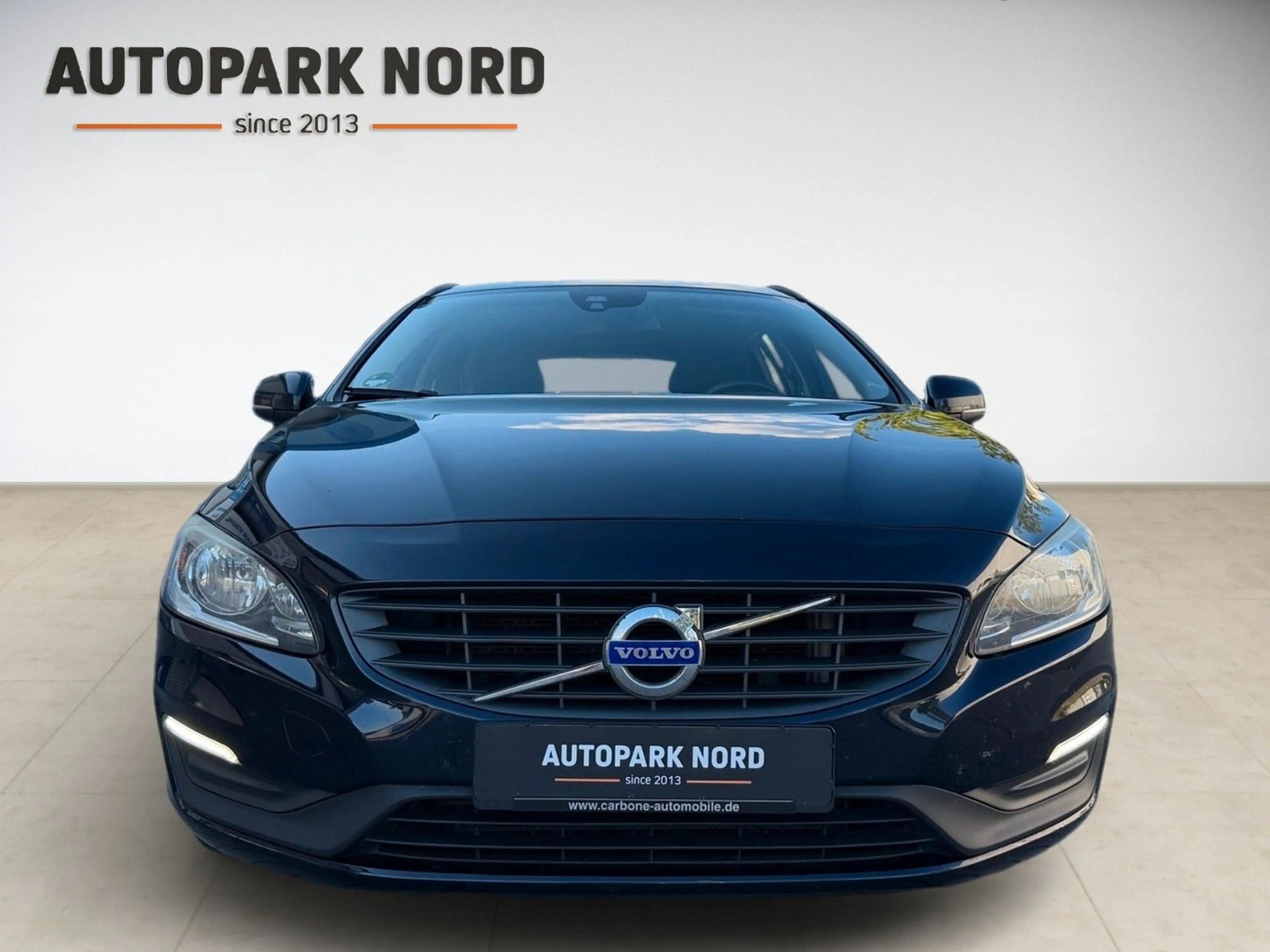 Volvo V60 2.0 D2 Geartronic Kinetic/AHK/NAVI/TEMP/PDC — photo 6