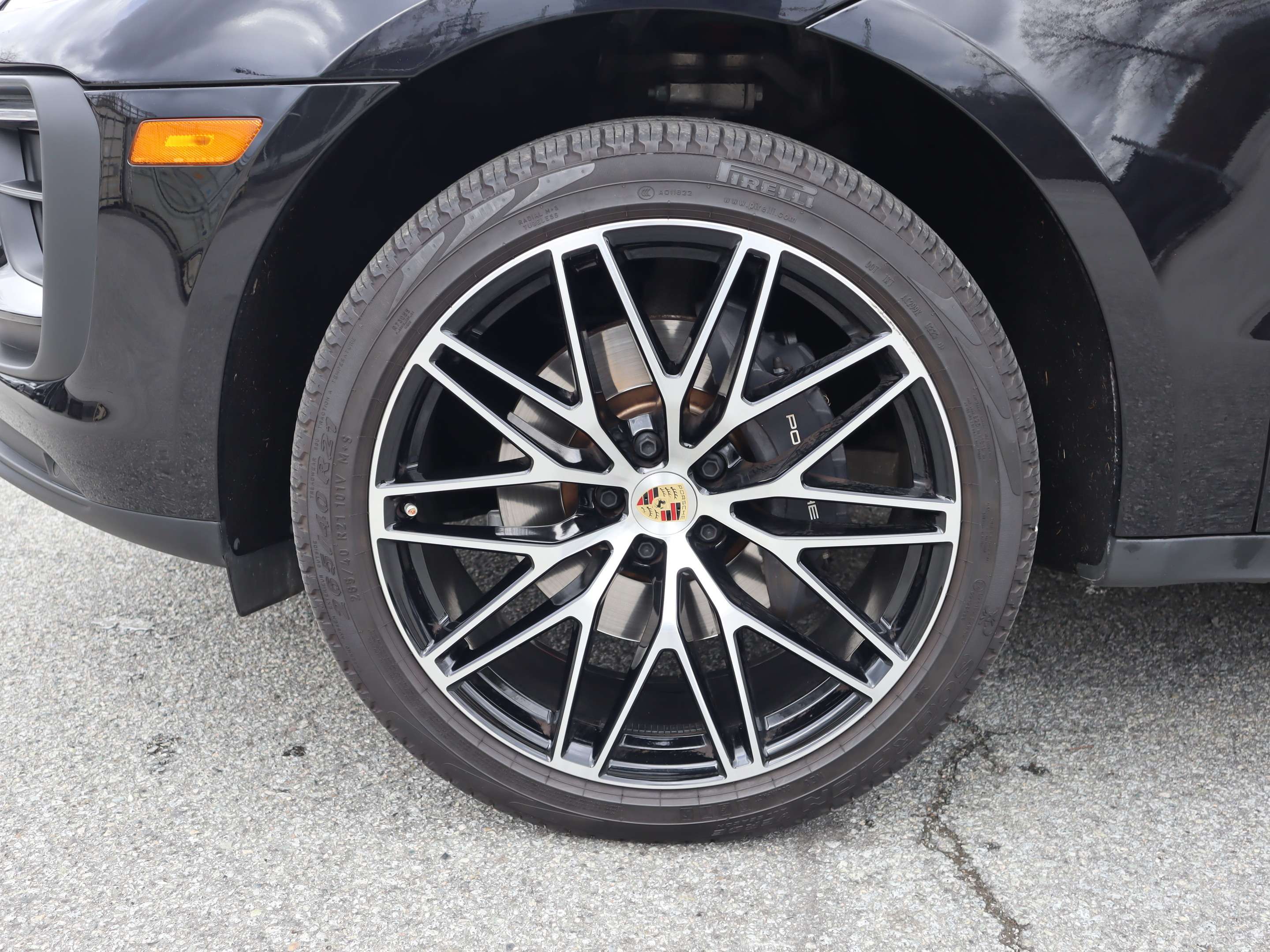 2023 Porsche Macan AWD thumb 30