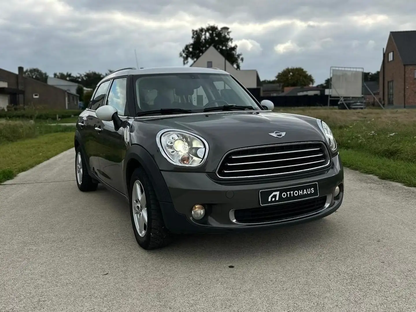 MINI Cooper D Countryman Mini Cooper D Countryman Grijs - 1