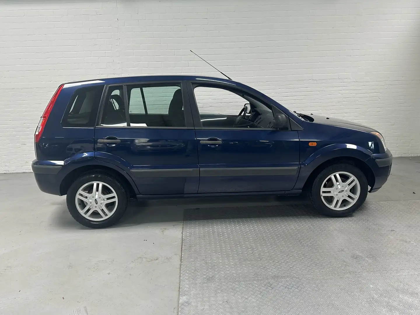 Ford Fusion 1.4-16V Comfort Airco /  Elk.Pakket /Trekhaak Bleu - 2