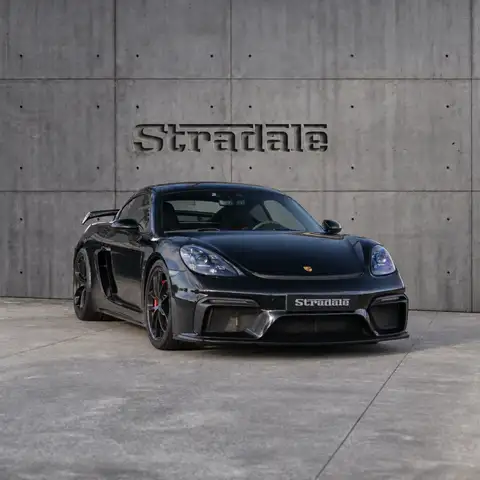 Porsche 718 Cayman GT4