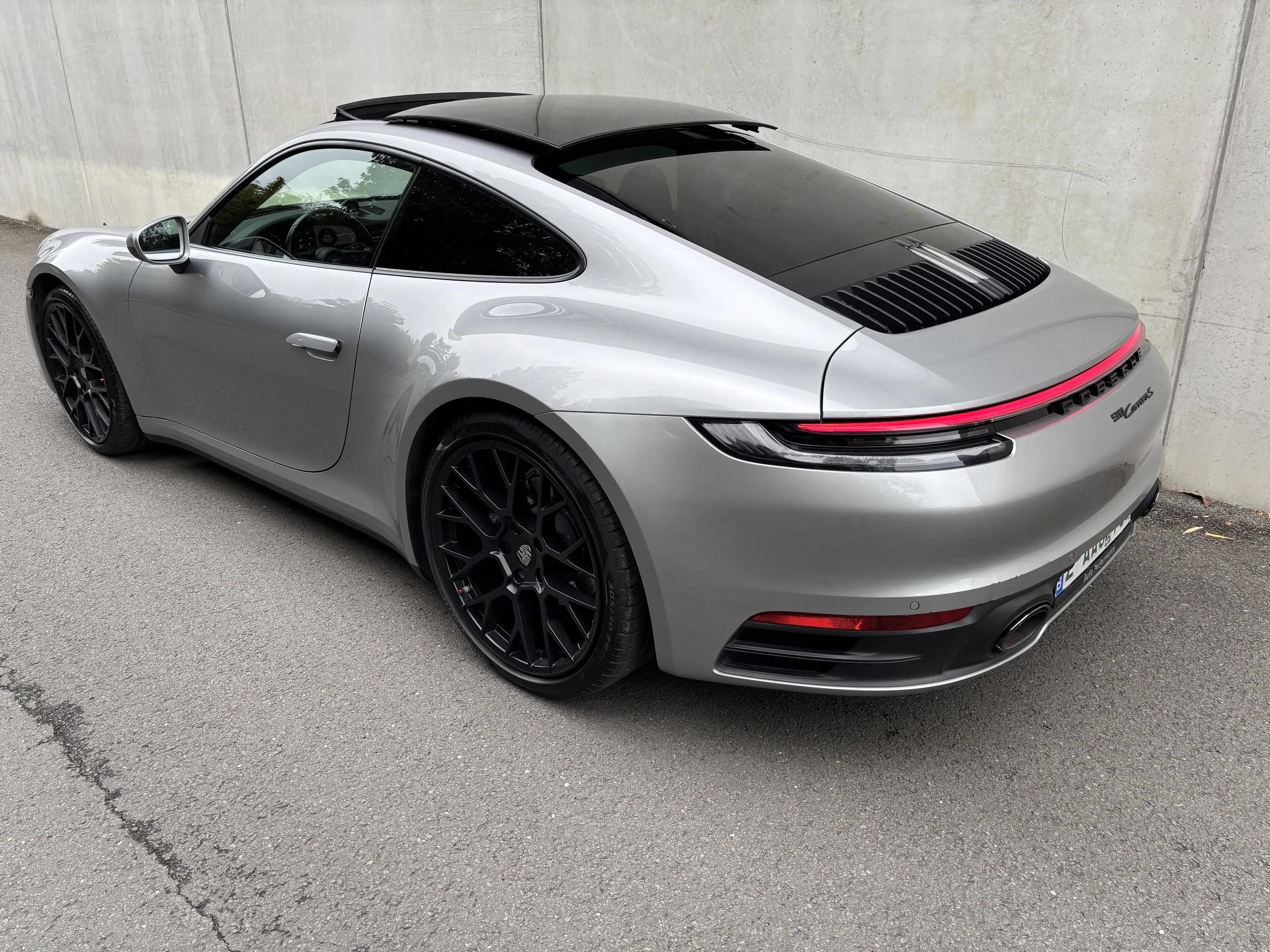 Porsche 992 (911)carrera 3.0 Turbo/Sport Exhaust/ full options — photo 6