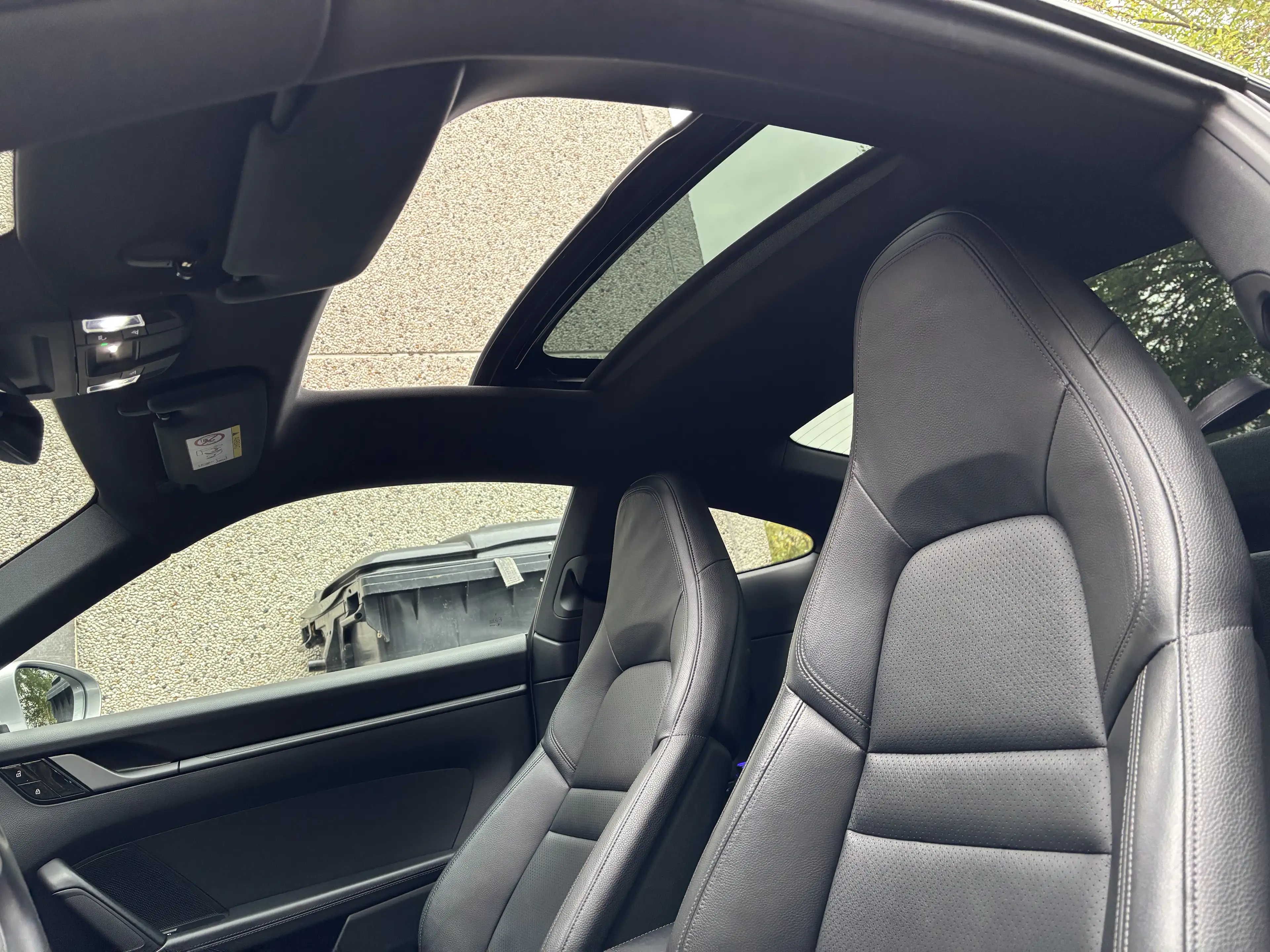 Porsche 992 (911)carrera 3.0 Turbo/Sport Exhaust/ full options — photo 11