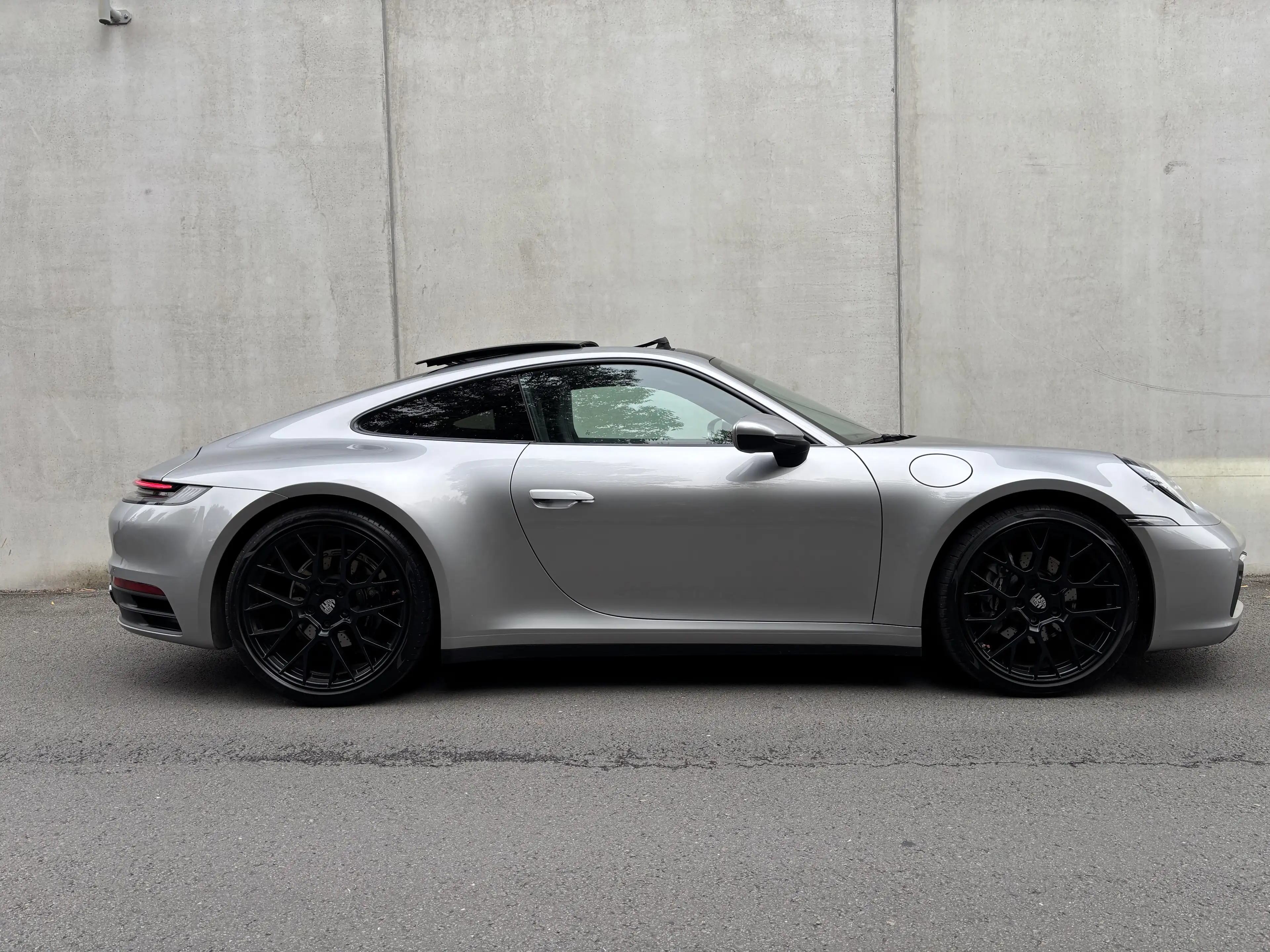 Porsche 992 (911)carrera 3.0 Turbo/Sport Exhaust/ full options — photo 5