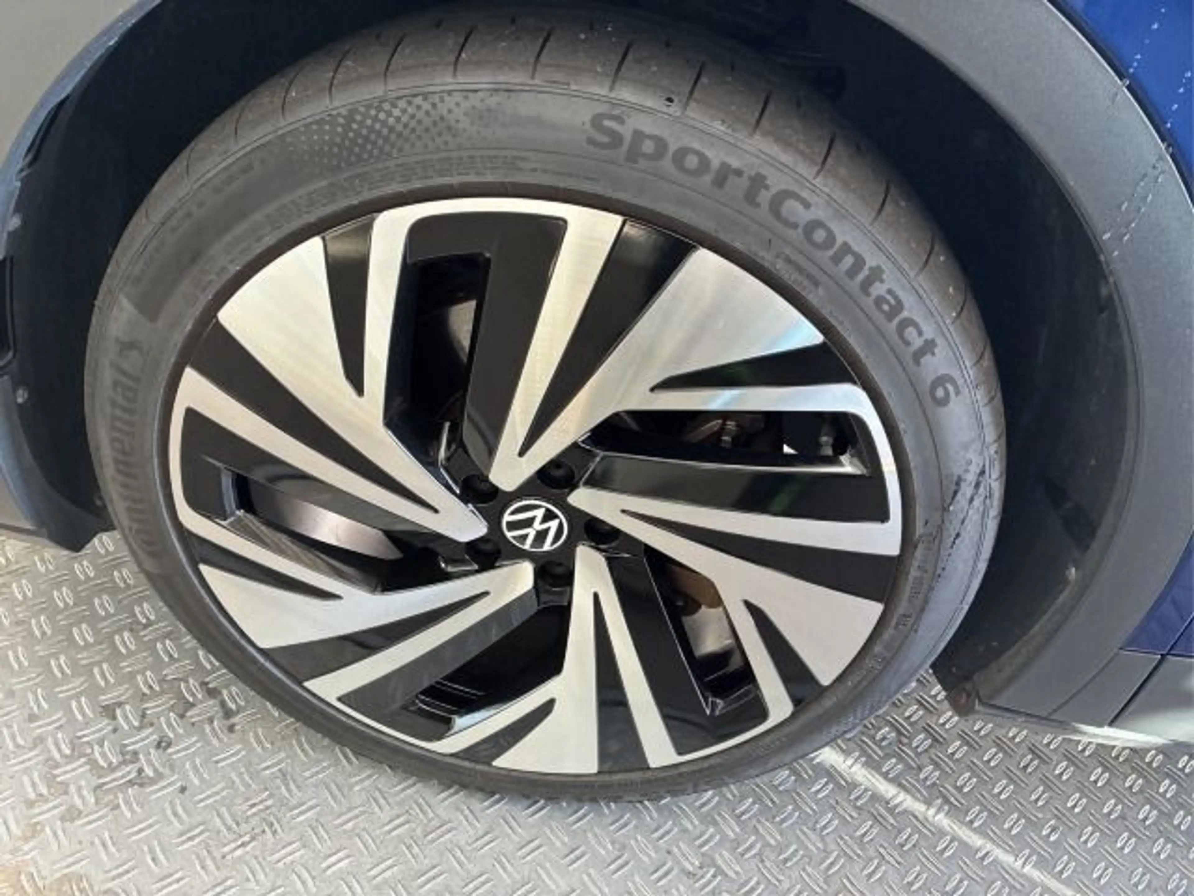 Volkswagen ID.4 Pro 77kw/h AHK Navi LED HUD Kamera — photo 9
