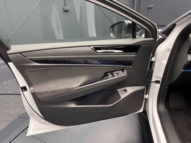 Volkswagen Id.7 view 13